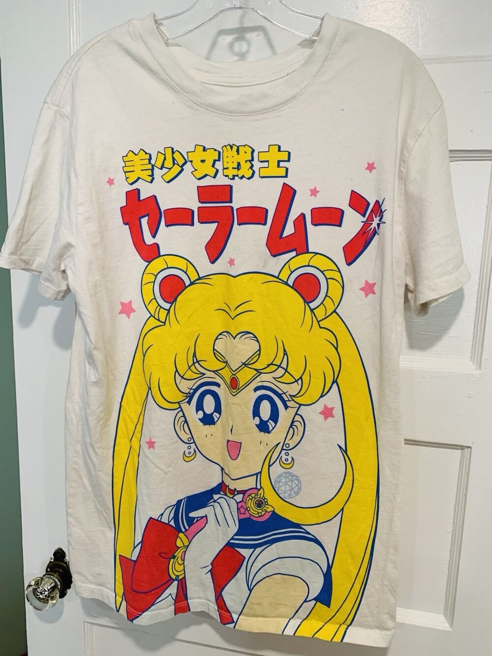 Hot Topic Sailor Moon Japanese Usagi Anime Boyfriend Fit Graphic T Shirt Size XL
